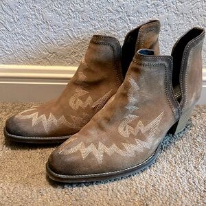 Roper Ankle Booties. Size 10. Tan. Faux suede feel.